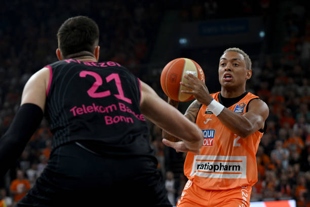 的首个进球 的首个进球